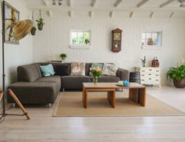 Carpet or Hardwood? What Works Best in Living Rooms